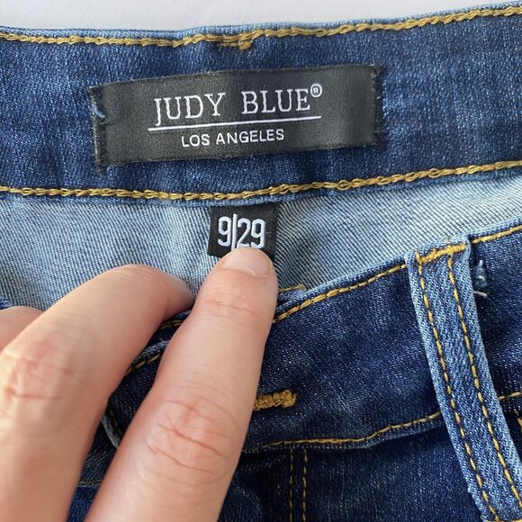 Judy Blue Boyfriend Jeans Size 9/29 Medium wash Cuffed High‎ Rise Style JB88608 - Picture 3 of 10